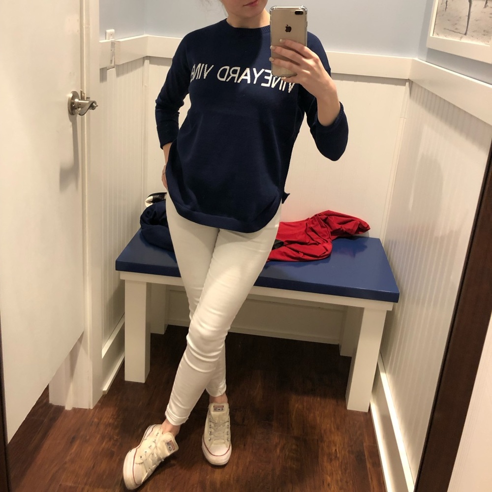 XS Vineyard Vines Sweater